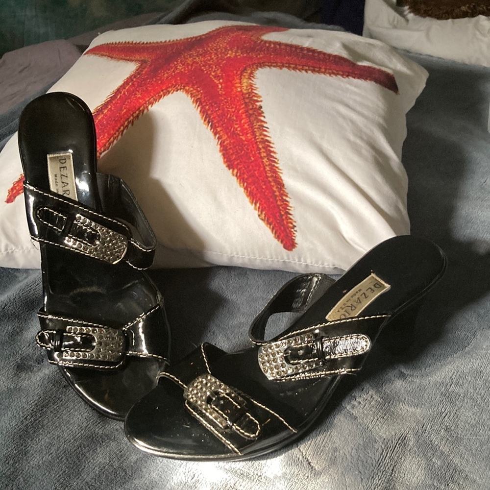 🇮🇹 DeZario Swarovski Crystal Kitten Heels 👠